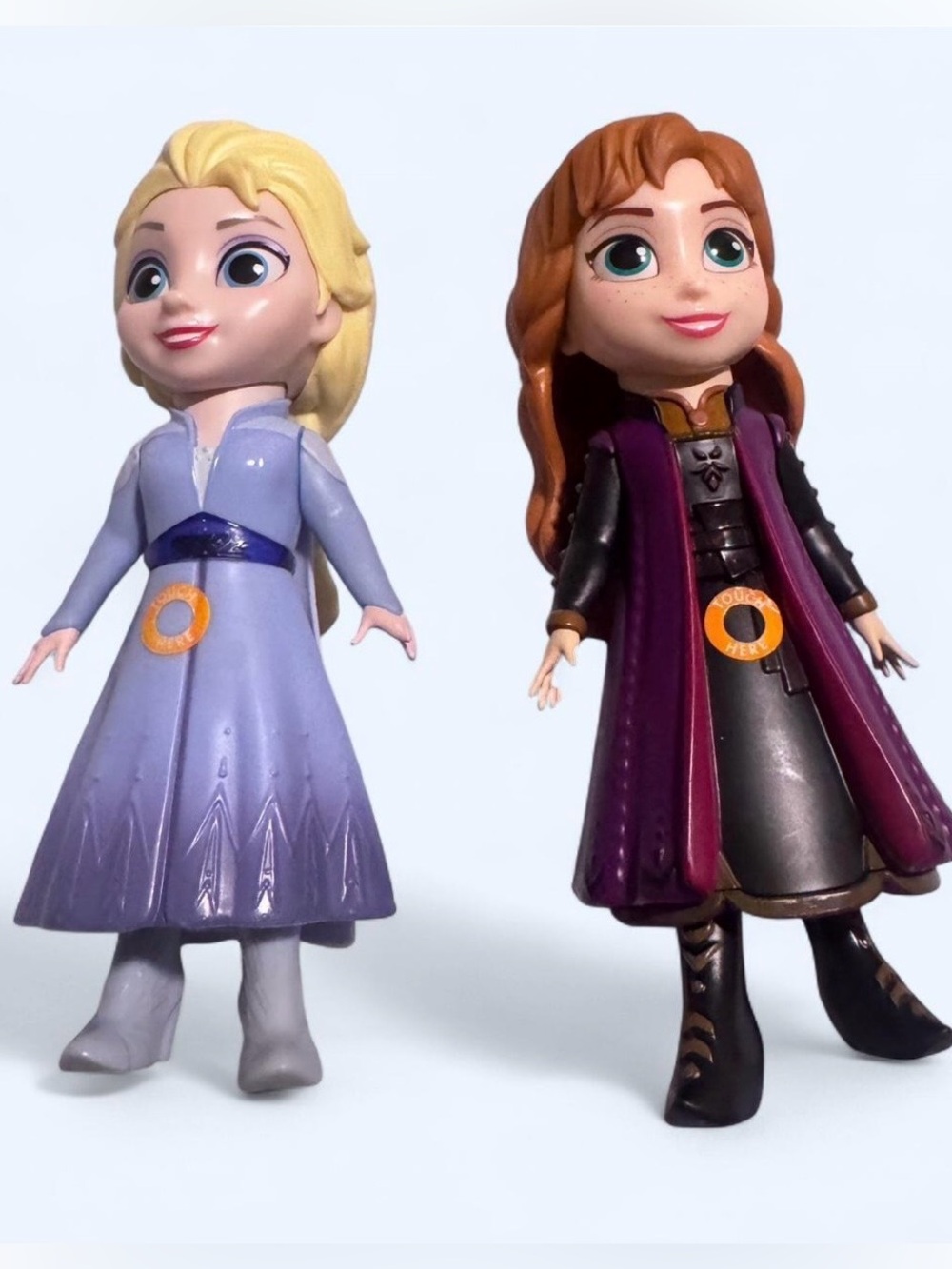 FROZEN 2: ANA and ELSA Interactive Dolls